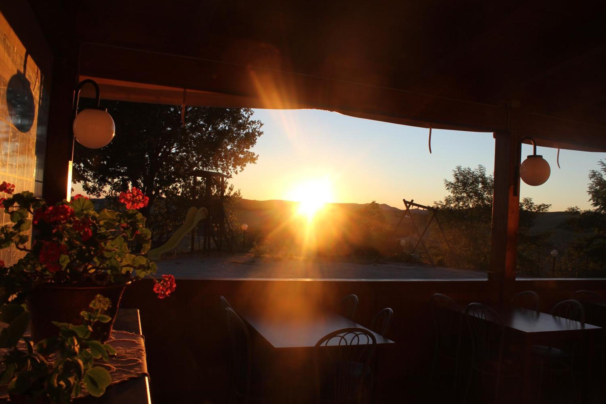 Agriturismo La Valle Del Vento 우르비노 외부 사진