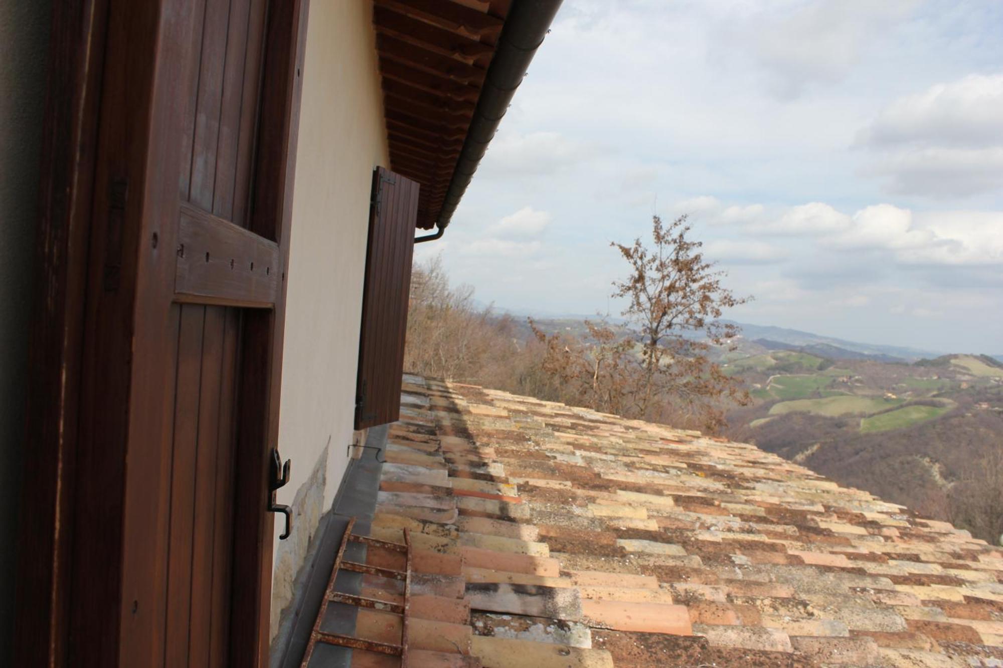Agriturismo La Valle Del Vento 우르비노 외부 사진
